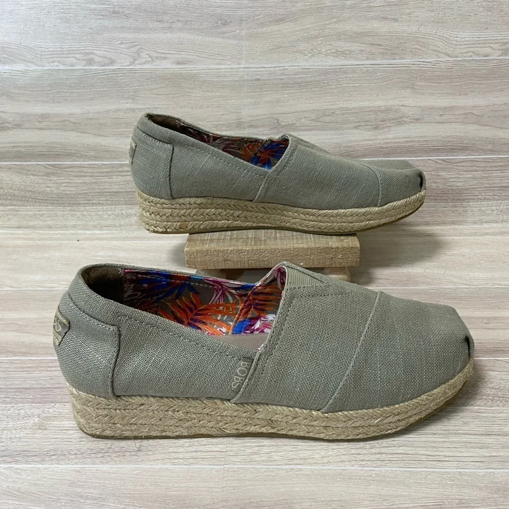 BOBS by Sketchers / Taupe Espadrille Wedge Slip On Shoes Size 8W